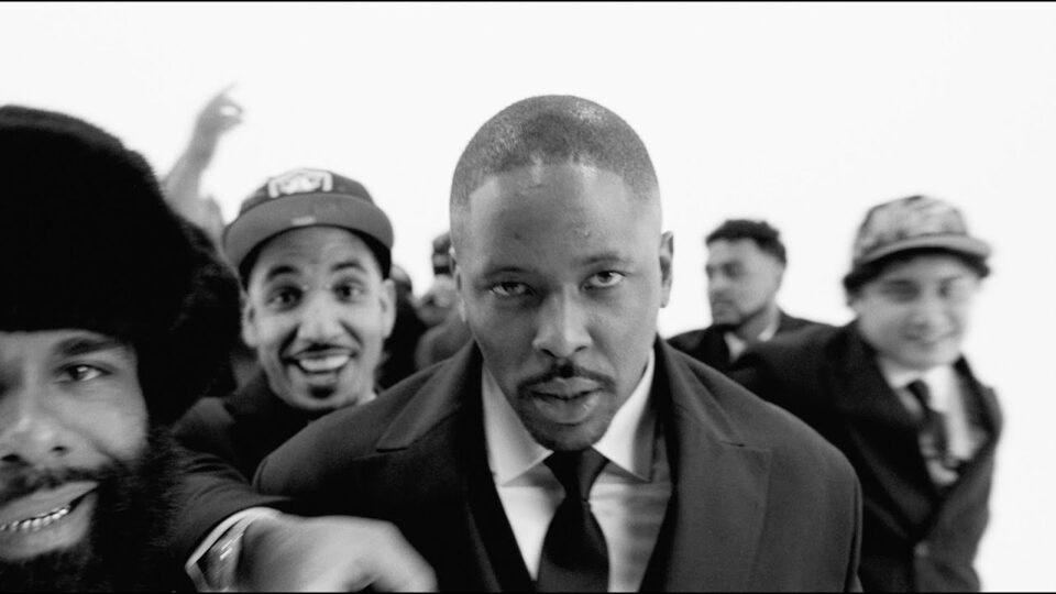 YG – HOLLYWOOD (feat. Shoreline Mafia)