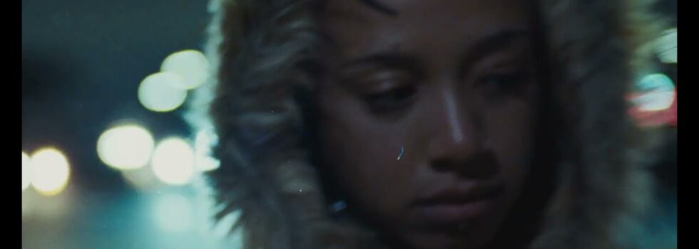 Anysia Kym & Tony Seltzer – Picture This