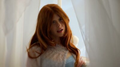 Catie Turner – Hurt You Now