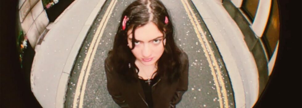 Eaves Wilder – Mountain Sized