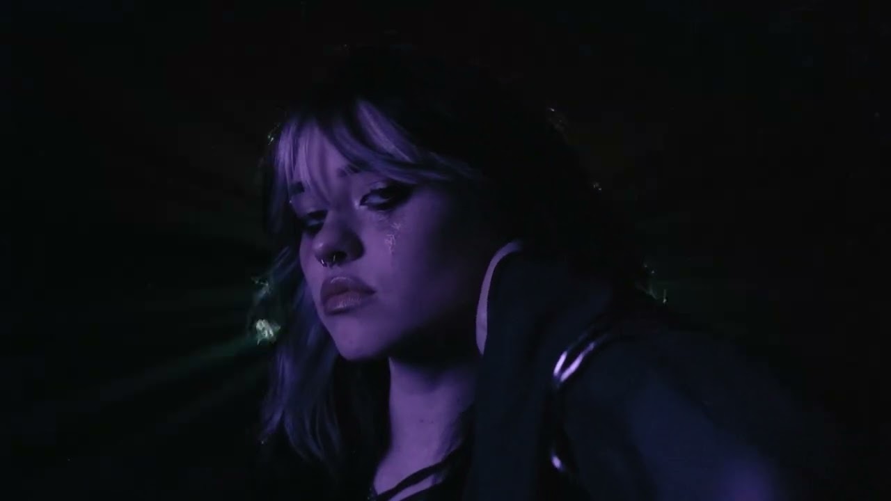 Ella Boh – LLORONiTA