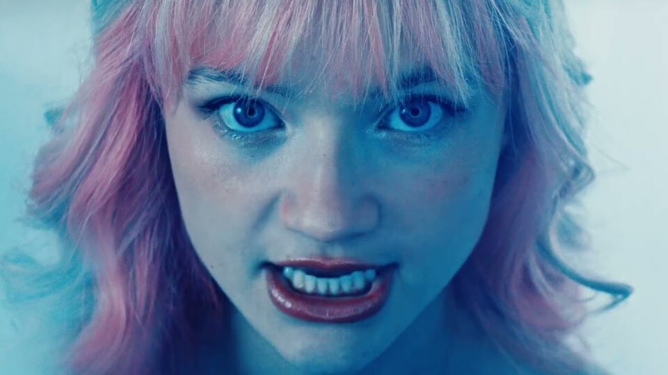 Ella Red – IT’S NOT REAL