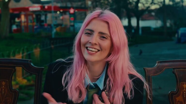 Emily Burns – Woodwork music video