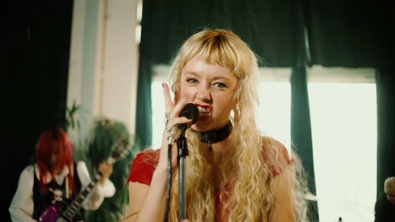 ILUKA – Woman Gone Mad