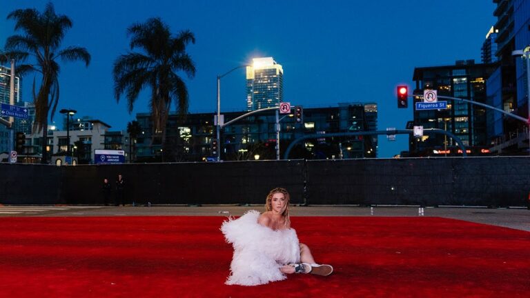 Kesha – RED FLAG. music video