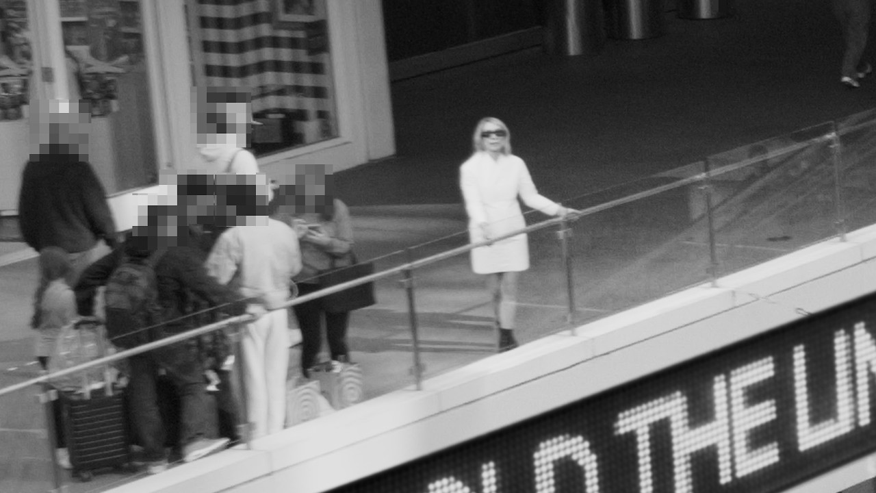 Kim Gordon – PLAY ME