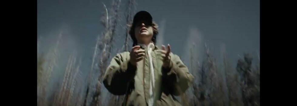 Kurtains – Revolver