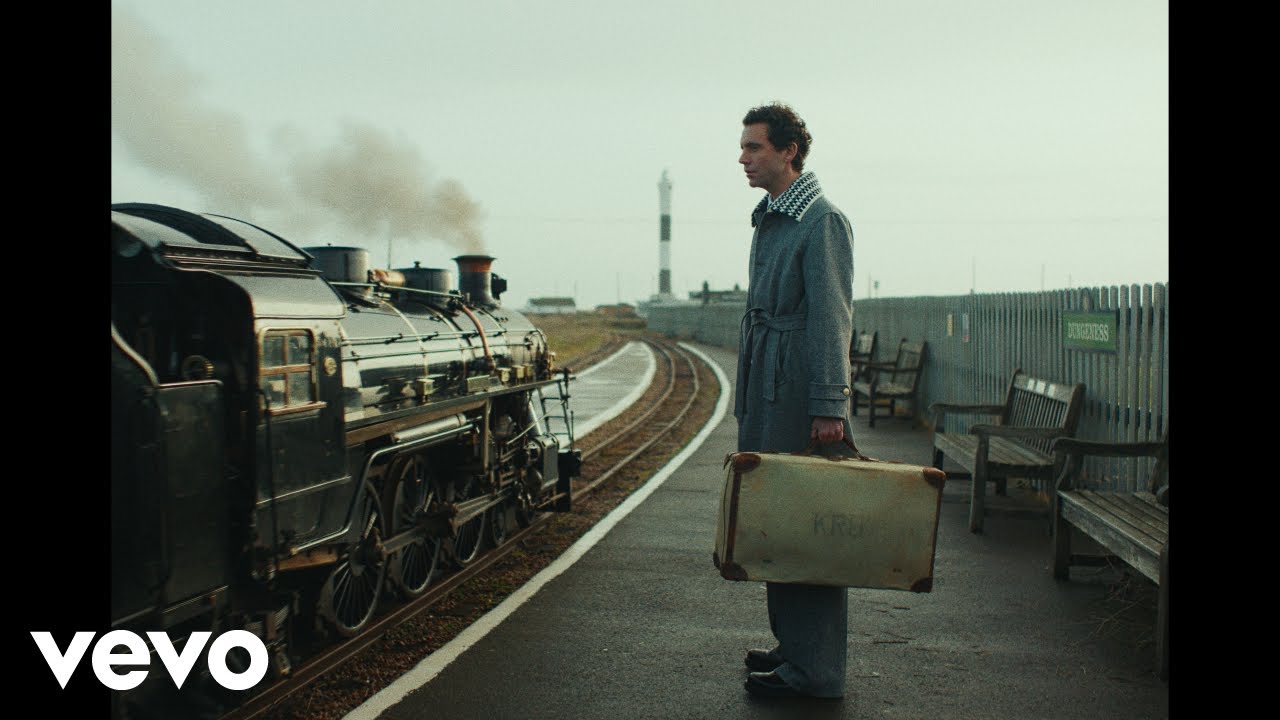 MIKA – Excuses For Love