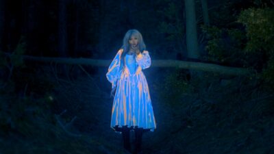 MOTHICA – SOMEWHERE IN BETWEEN