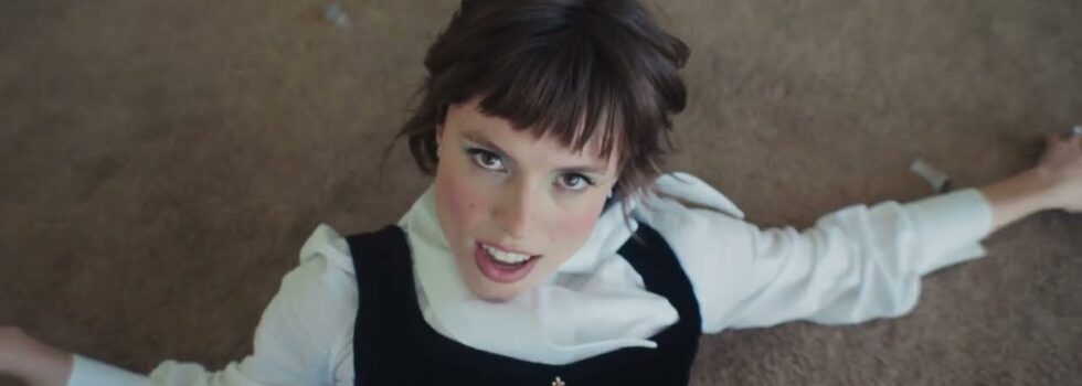 Mia Nicolai – Nothing Compares To This Feeling