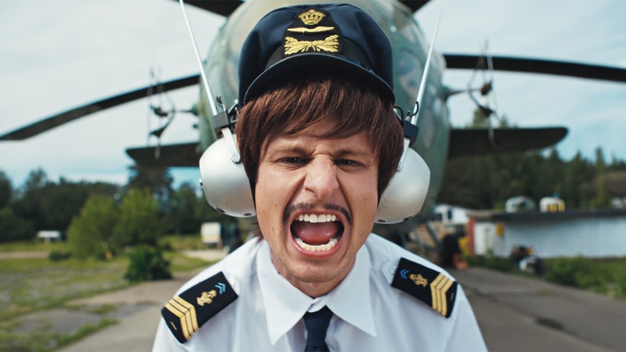 Oliver Tree – Flowers