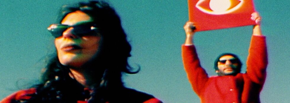 Pearl & The Oysters – Wide Awake