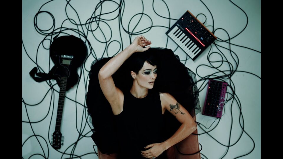 Saint Agnes – Song For Mia