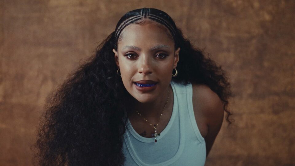 Samara Cyn – oooshxt! music video