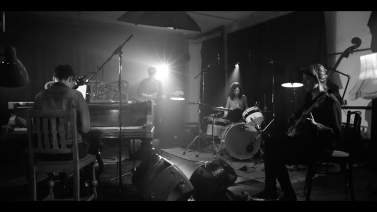 Savages – Paranoid music video