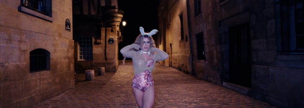 Slayyyter – I’M ACTUALLY KINDA FAMOUS