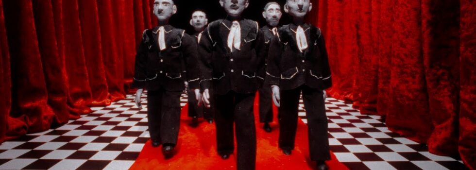 The Hives – Roll Out the Red Carpet