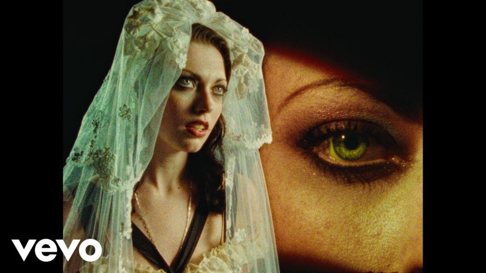 Violen Grohl – THUM