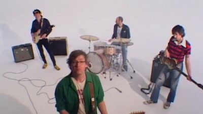 Weird Nightmare – Pay No Mind