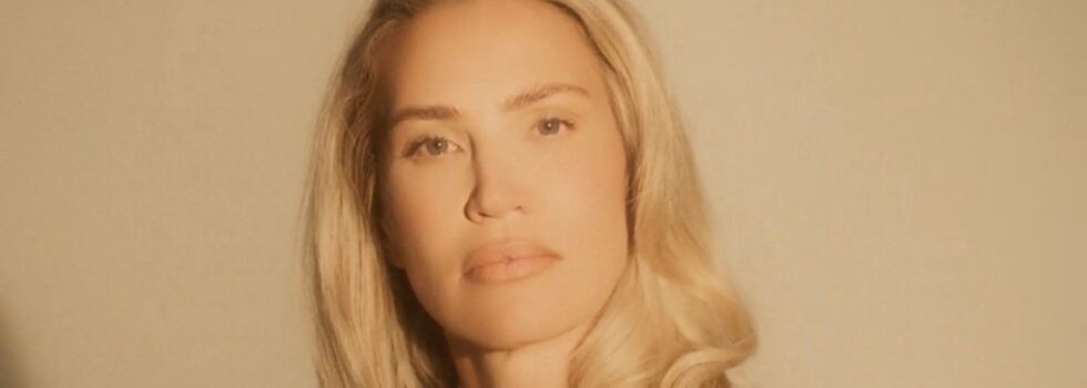 Willa Ford – How Do You Like Me Now