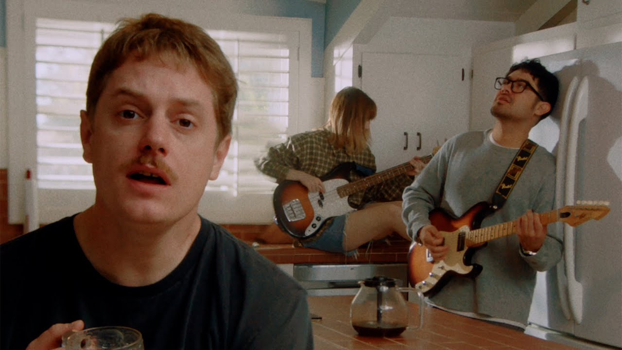 Yot Club – Projecting