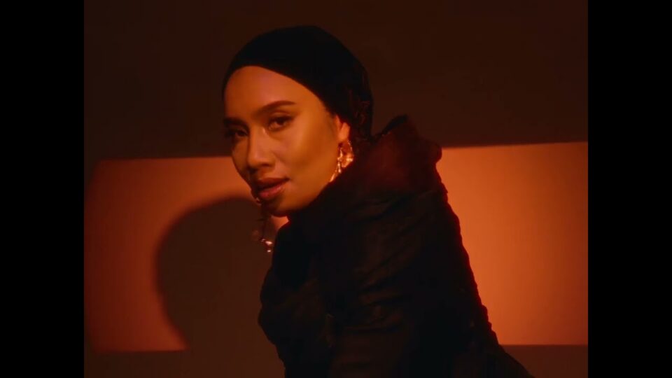 Yuna – Believer music video