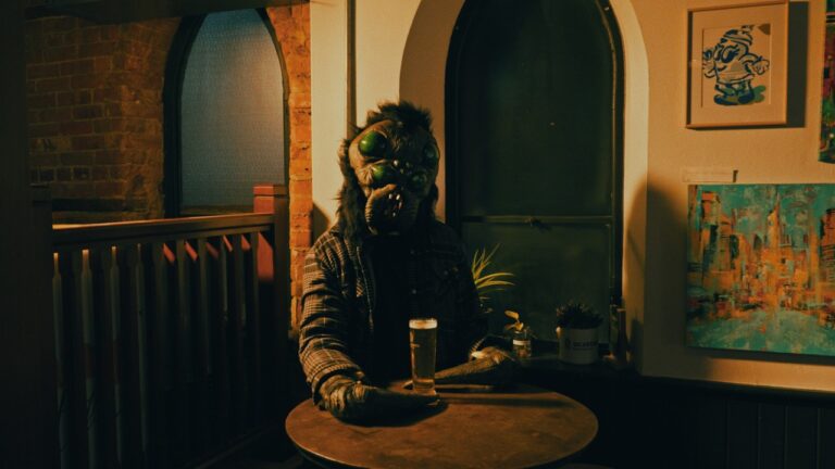 Deer Fang – Crawling music video