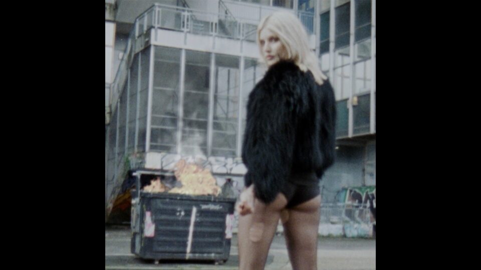 Cassyette - Oops (it's a bad idea) [MUSIC VIDEO] — directed by Eyefl00d — music video music video