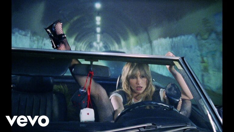 Suki Waterhouse – Tiny Raisin music video