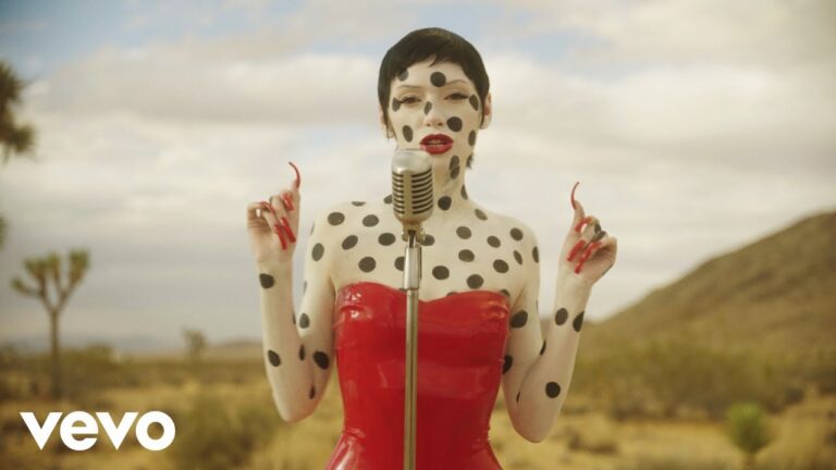 carolesdaughter – Baccarat Rouge music video