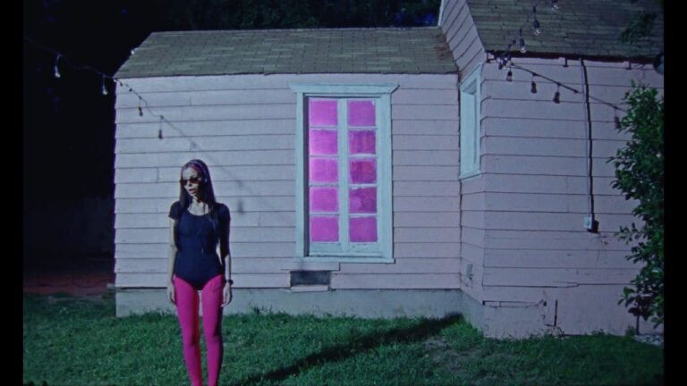 Ellise – Liplock music video